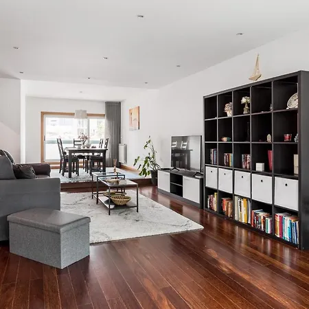 Apartment Joivy Sleek House Balcony & 2 Terraces In Porto