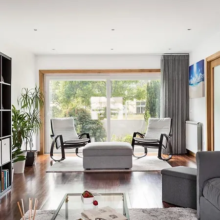 Joivy Sleek House Balcony & 2 Terraces In Porto Apartment Maia (Porto)