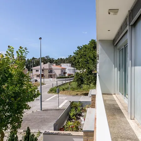 Joivy Sleek House Balcony & 2 Terraces In Porto * Maia (Porto)