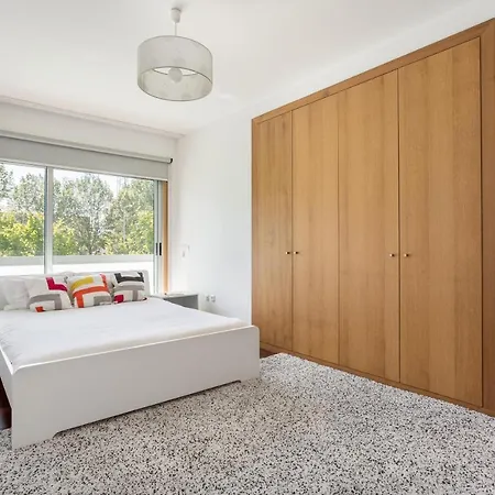 Joivy Sleek House Balcony & 2 Terraces In Porto *