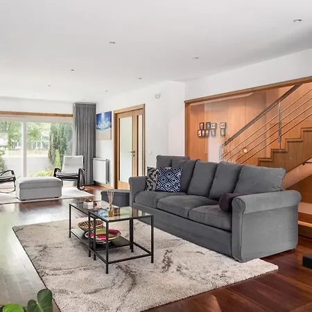 Gæstehus Guestready - Stunning House W/ Parking Near Porto