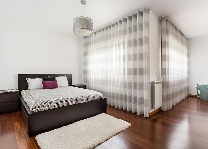 Konukevi Guestready - Stunning House W/ Parking Near Porto *